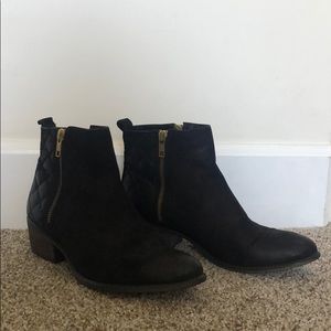 Steve Madden Nyrvana black leather boot